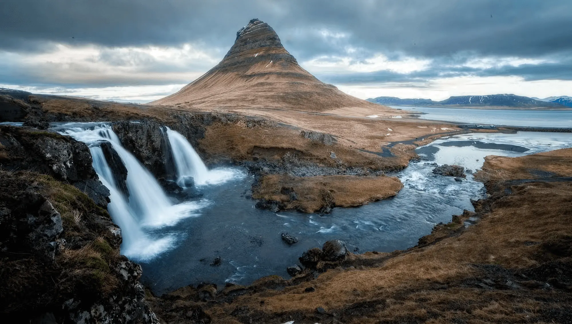 Flight to Iceland